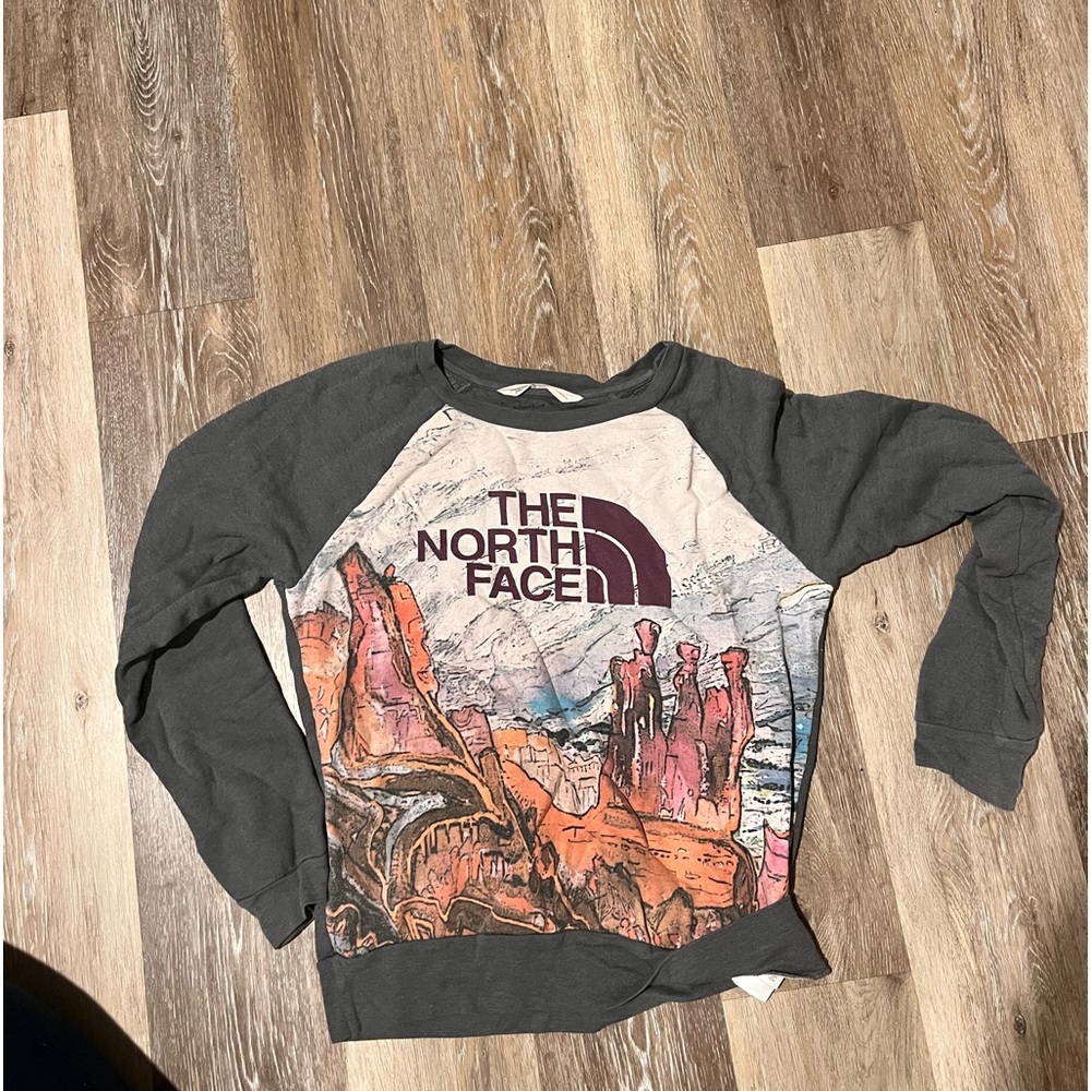 North face sweater